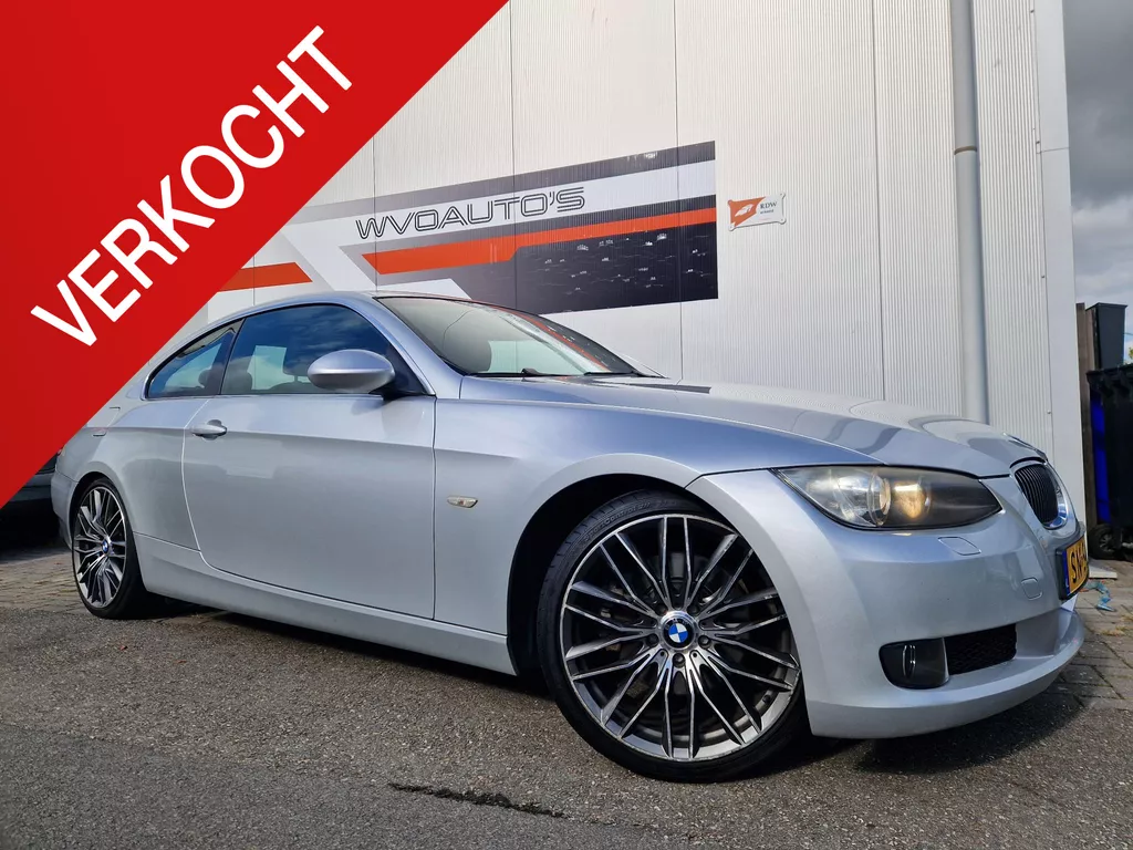 BMW 3-serie Coup&eacute; 325i Executive