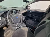 Ford Fiesta 1.6-16V Ghia Foto