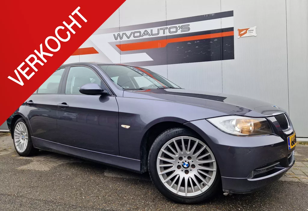 BMW 3-serie 320i Executive BMW 3-serie 320i Executive